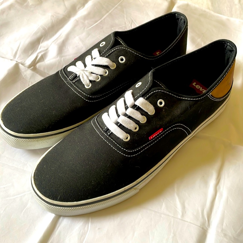 Levi’s men’s black canvas sneakers shoes size 13 BNWT - Picture 1 of 12